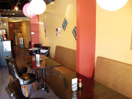 Aji Sushi Family Kitchen Restaurant | 3268 King George Blvd #5, Surrey, BC V4P 1A5, Canada | Phone: (604) 385-3288