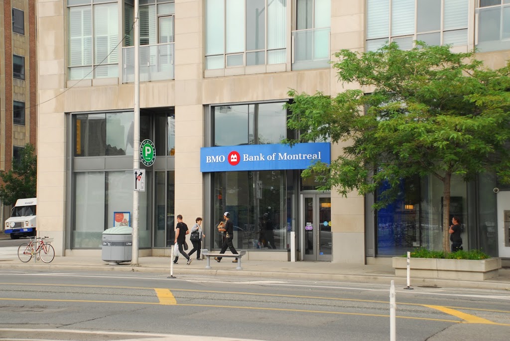 BMO Bank of Montreal | 242 Bloor St W, Toronto, ON M5S 1T8, Canada | Phone: (416) 867-4663