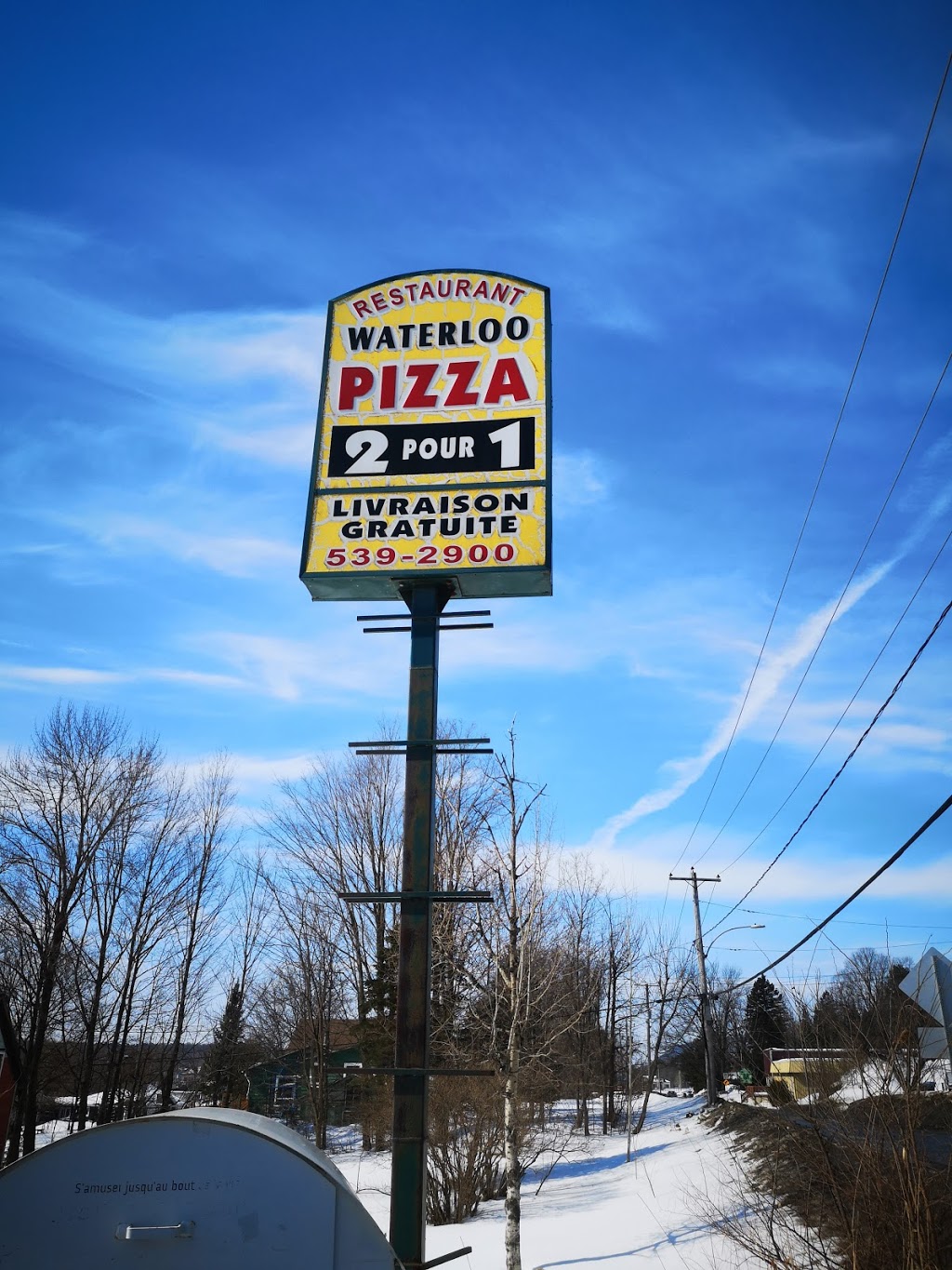 Pizza Waterloo | 3029 Rue Foster, Waterloo, QC J0E 2N0, Canada | Phone: (450) 539-2900