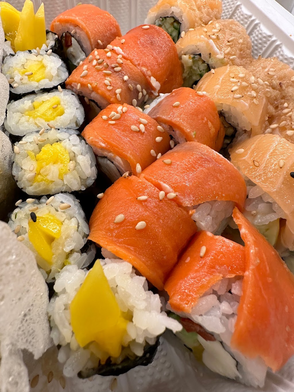 Sushi Wara | 2082 Comox Ave, Comox, BC V9M 1P8, Canada | Phone: (250) 890-9098