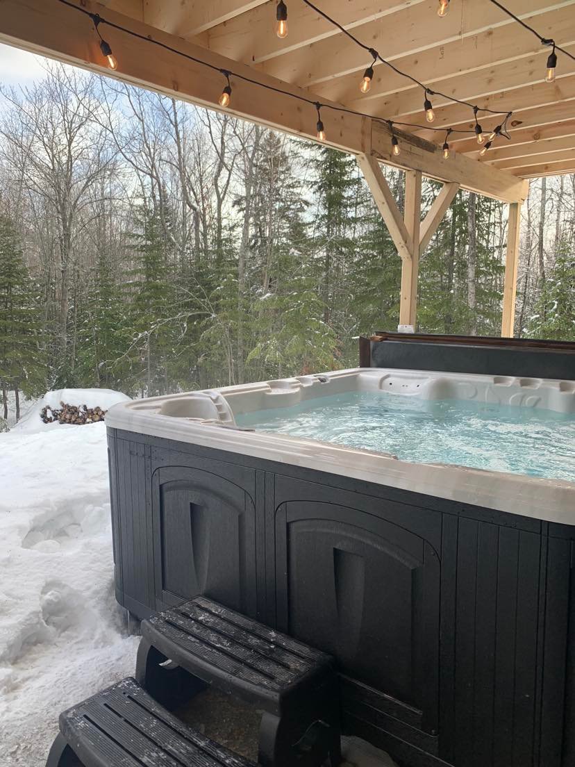 Chalet Le Rummy | 19 Chem. Marius-Barbeau, Petite-Rivière-Saint-François, QC G0A 2L0, Canada | Phone: (581) 988-8428