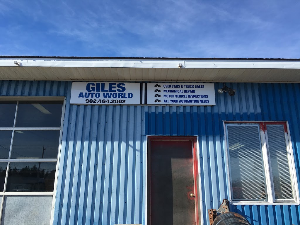 Giles Auto World Ltd | 460 Dyke Rd, Cow Bay, NS B3G 1K6, Canada | Phone: (902) 464-2002