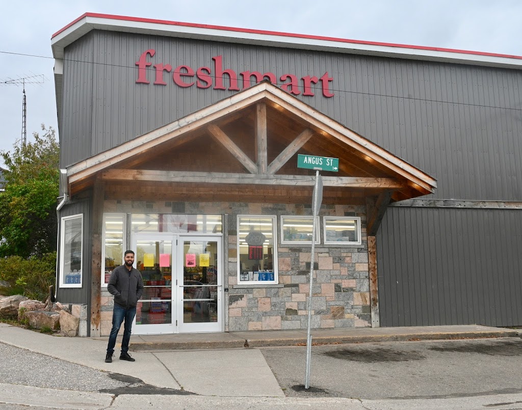 Killaloe Freshmart | 188 Queen St, Killaloe, ON K0J 2A0, Canada | Phone: (613) 757-2035