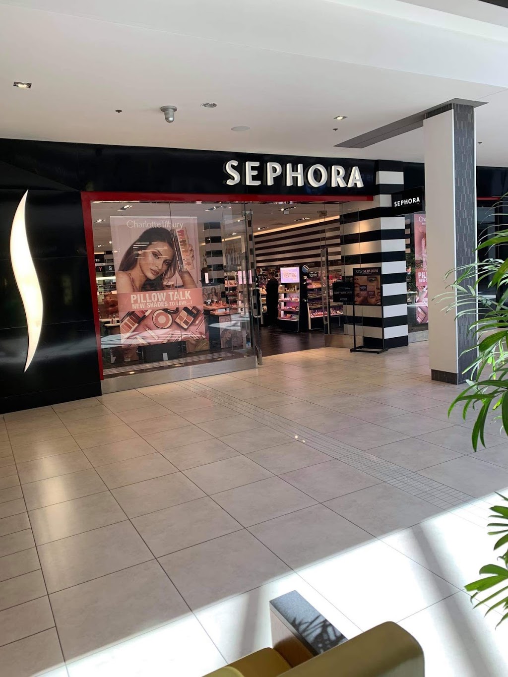 SEPHORA | 221 Glendale Ave Space 77 & 78, St. Catharines, ON L2T 2K9, Canada | Phone: (905) 685-3700