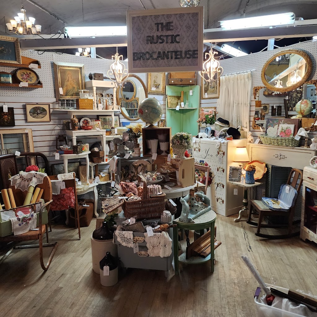 The Rustic Brocanteuse | 110 15 St NW, Drumheller, AB T0J 0Y1, Canada | Phone: (403) 820-5268