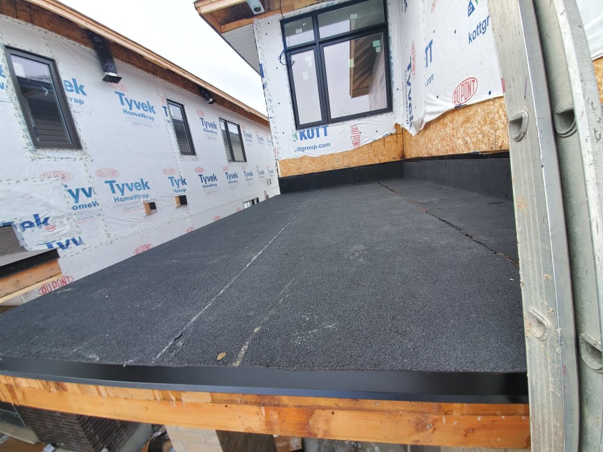 Simonz Roofing & Waterproofing | 48 Upney Dr, Nepean, ON K2J 5G7, Canada | Phone: (613) 552-9904