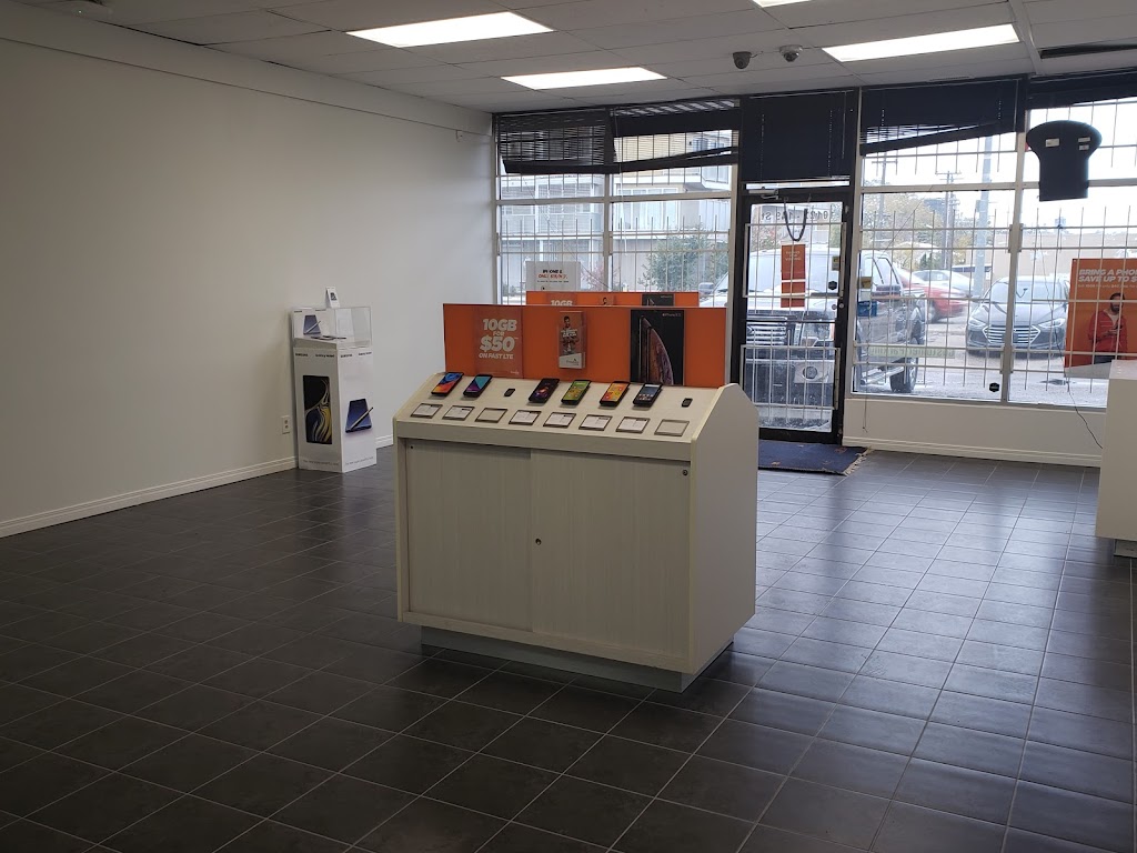 Freedom Mobile | 10122 149 Street NW, Stony Plain Rd, Edmonton, AB T5P 0M4, Canada | Phone: (780) 757-3422