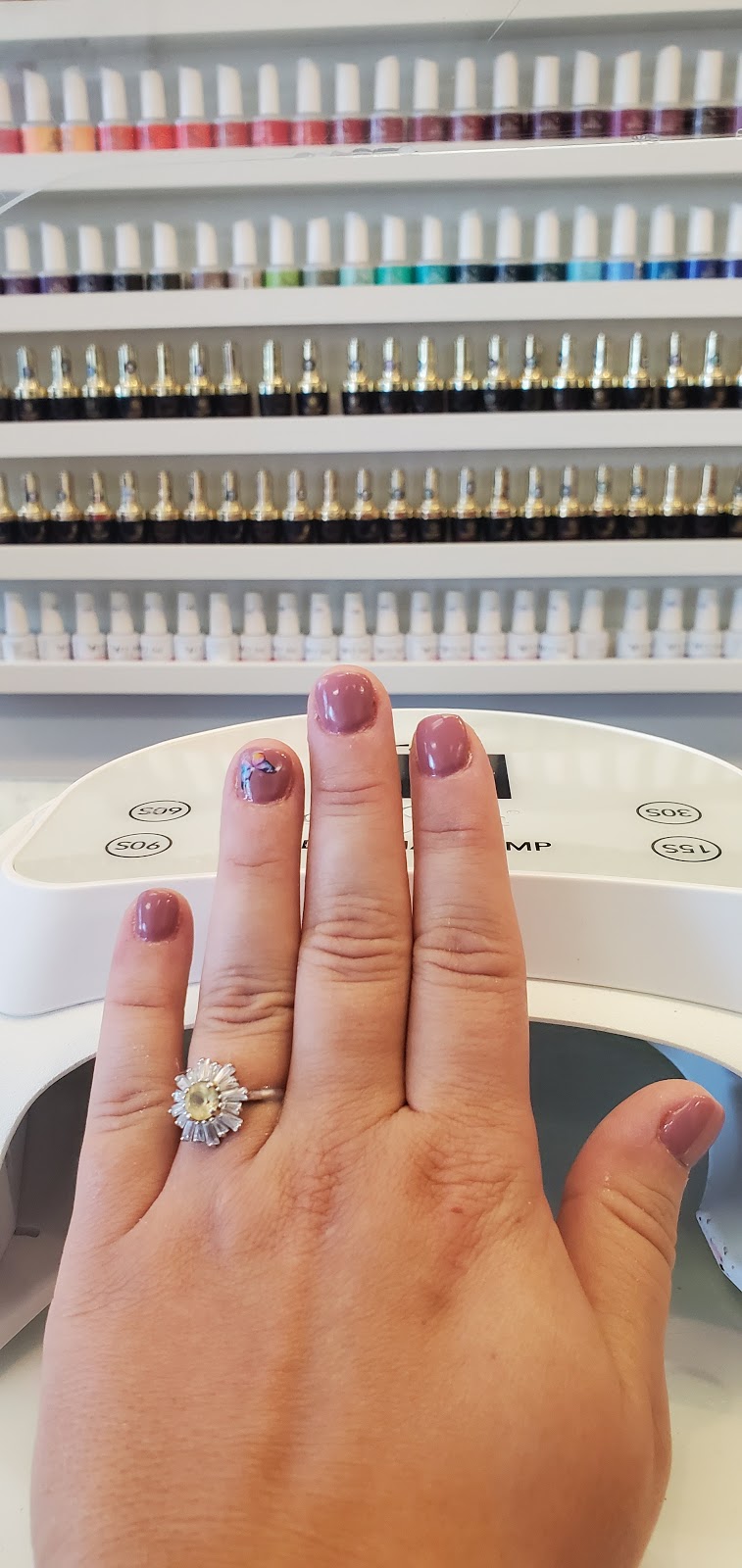 Ongles Gelousy | 4360 Bd des Sources, Dollard-des-Ormeaux, QC H8Y 3B7, Canada | Phone: (514) 542-1577