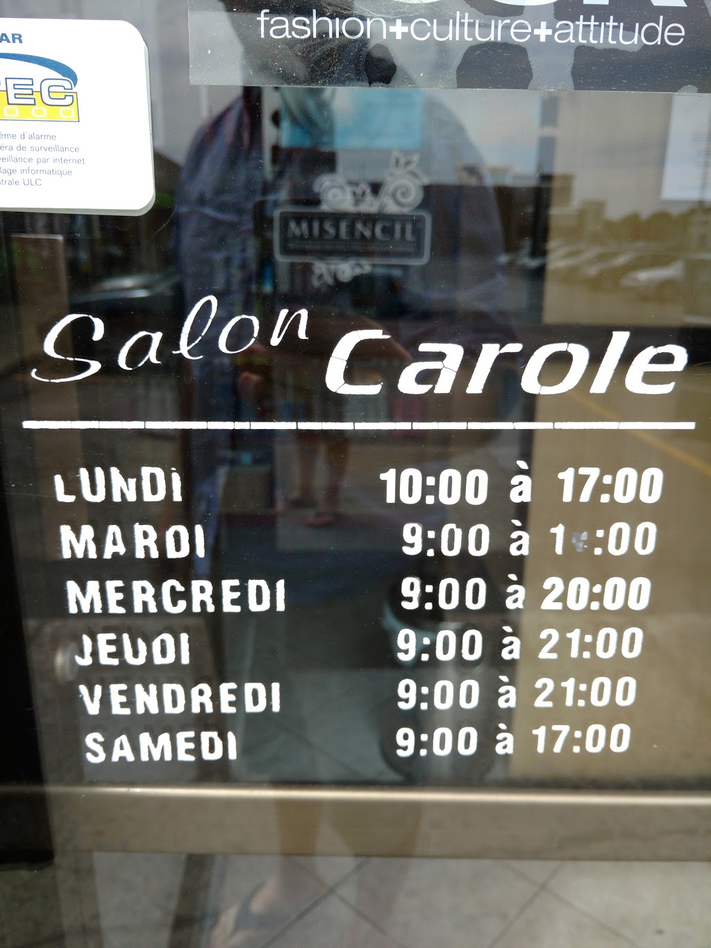 Salon Chez Carole | 1542 Bd Saint-Jean-Baptiste, Pointe-aux-Trembles, QC H1B 4A4, Canada | Phone: (514) 645-7474