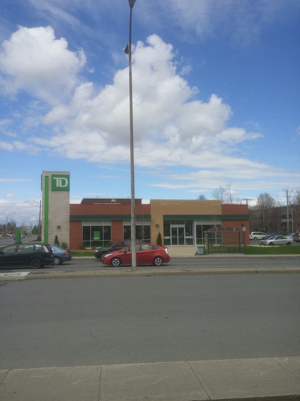 TD Canada Trust Branch and ATM | 5700 Grande Allée, Saint-Hubert, QC J3Y 1B1, Canada | Phone: (450) 676-7912