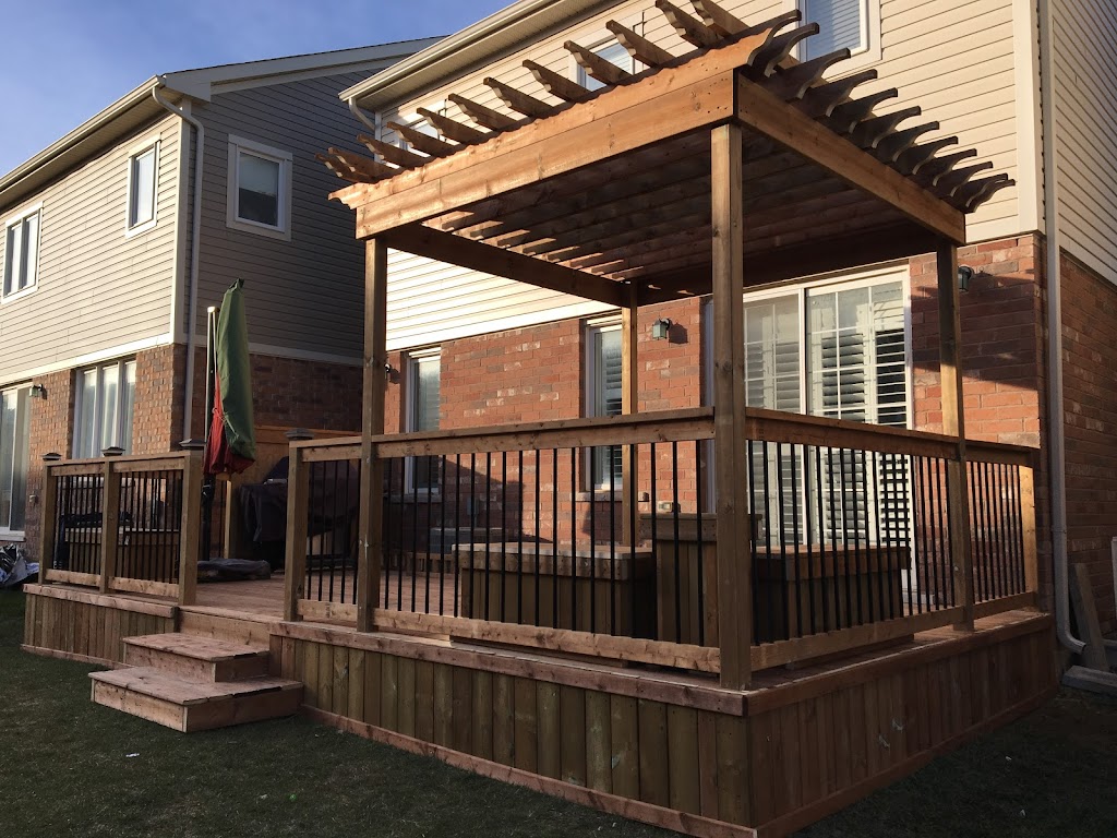 Meccano fence and deck | 188 Howard Crescent, Orangeville, ON L6Z 4H2, Canada | Phone: (647) 300-4239