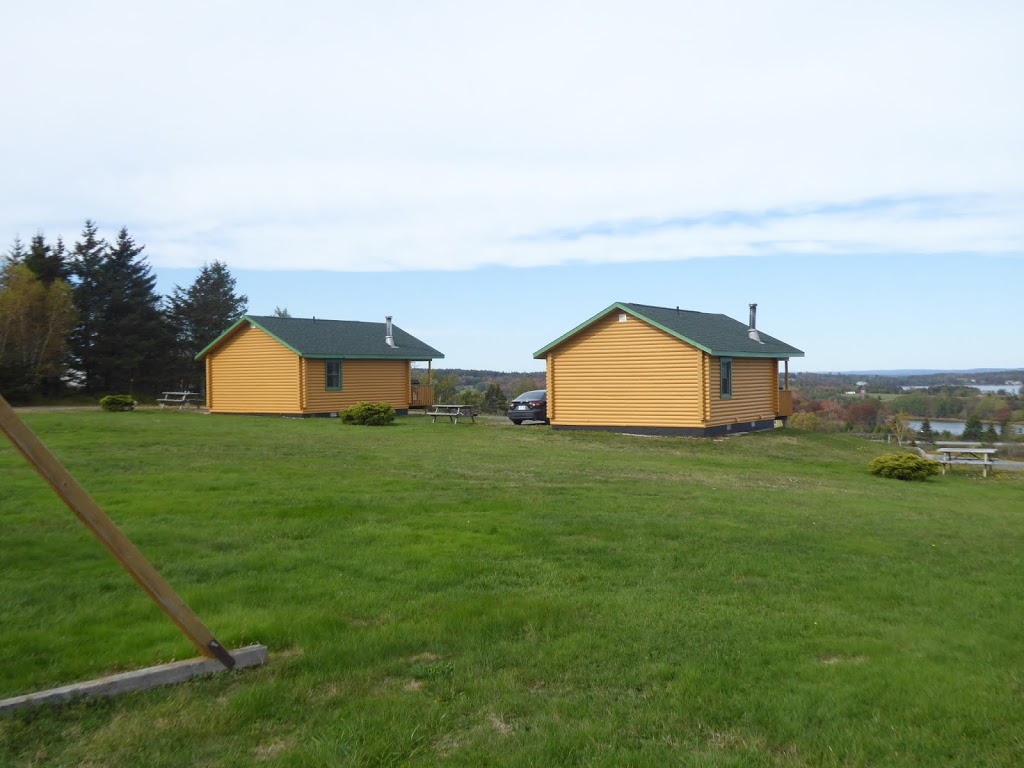 Lunenburg Oceanview Chalets | 78 Old Blue Rocks Rd, Lunenburg, NS B0J 2C0, Canada | Phone: (902) 640-3344