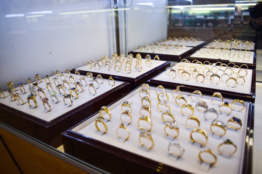 Roj Jewellery | 660 Eglinton Ave E Unit 113, East York, ON M4G 2K2, Canada | Phone: (647) 785-2787