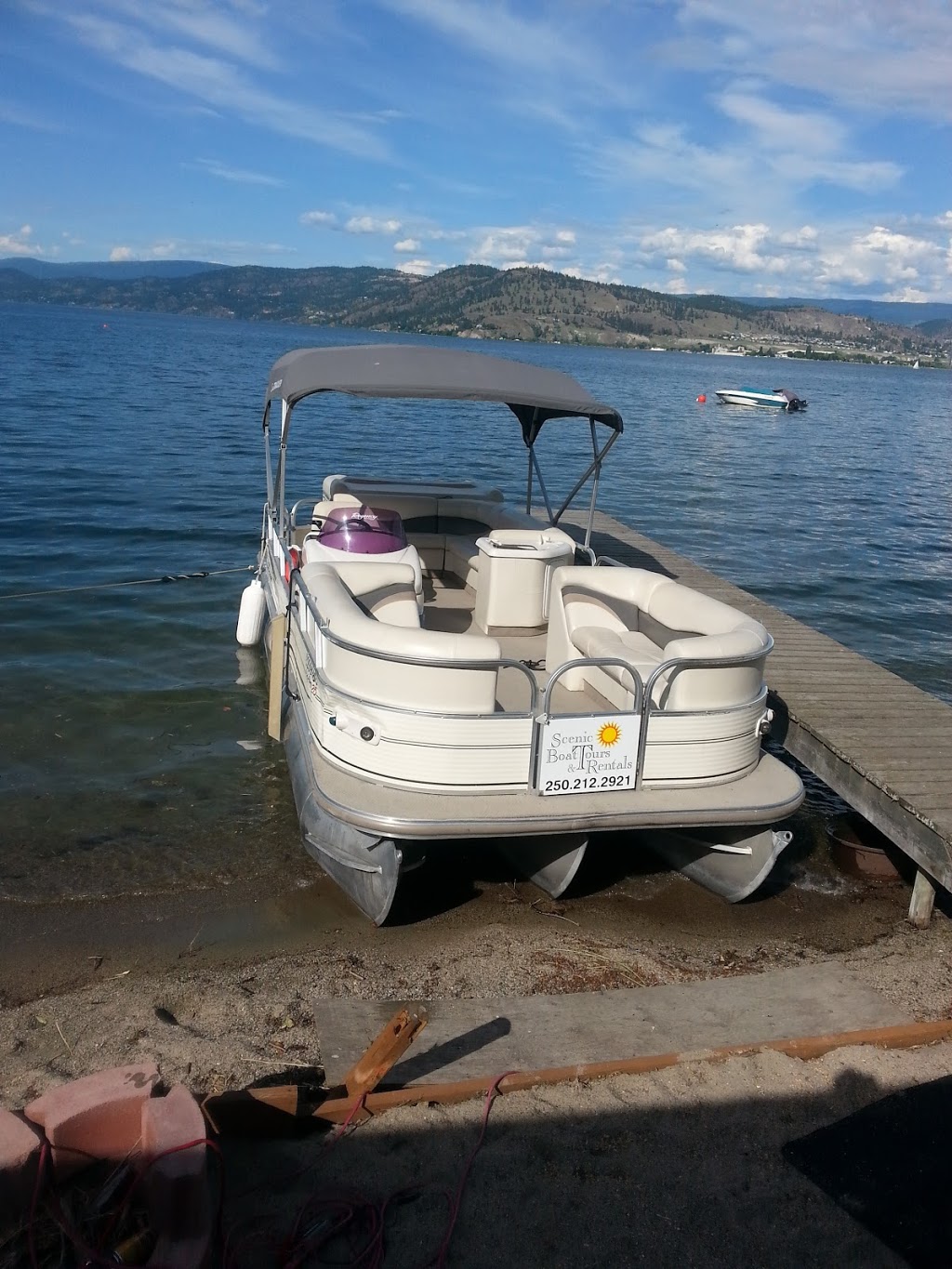 Kelowna Boats | 457 West Ave, Kelowna, BC V1Y, Canada | Phone: (778) 760-1663