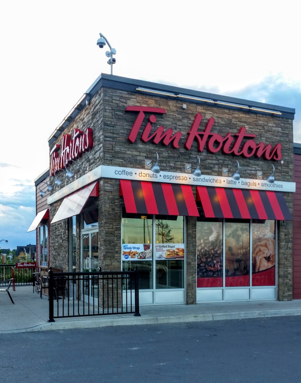 Tim Hortons | 1700 King Rd, King City, ON L7B 2L4, Canada | Phone: (905) 833-0707