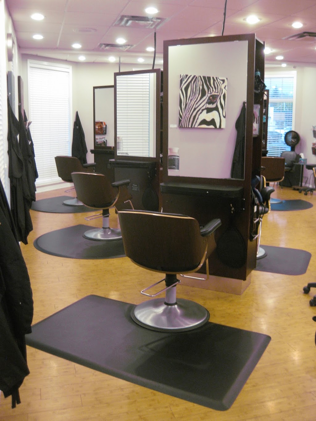 ÇaVaBien Hair Studio & Day Spa Ltd. | 2049 42 Ave SW, Calgary, AB T2T 2M8, Canada | Phone: (403) 287-7009