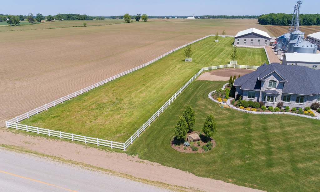 In-Line Fence | 405121 Beaconsfield Rd, Burgessville, ON N0J 1C0, Canada | Phone: (226) 228-3757