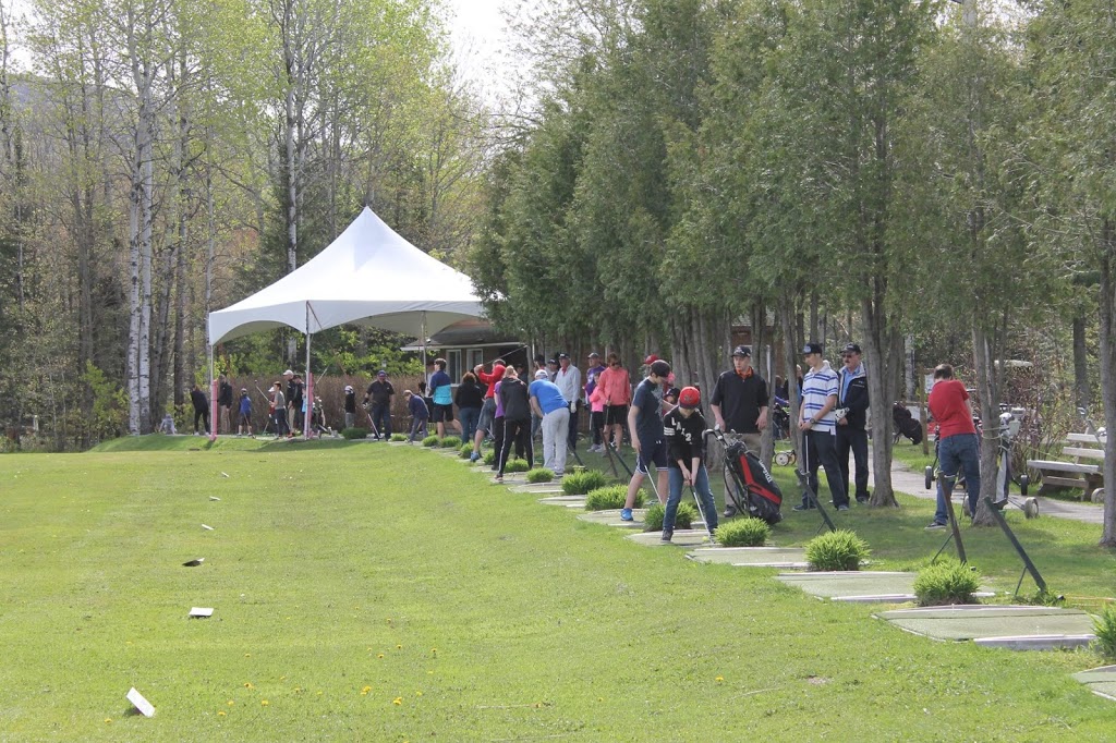 Club de golf Les Cèdres | 669 Rue Coupland, Granby, QC J2H 0P7, Canada | Phone: (450) 372-0167