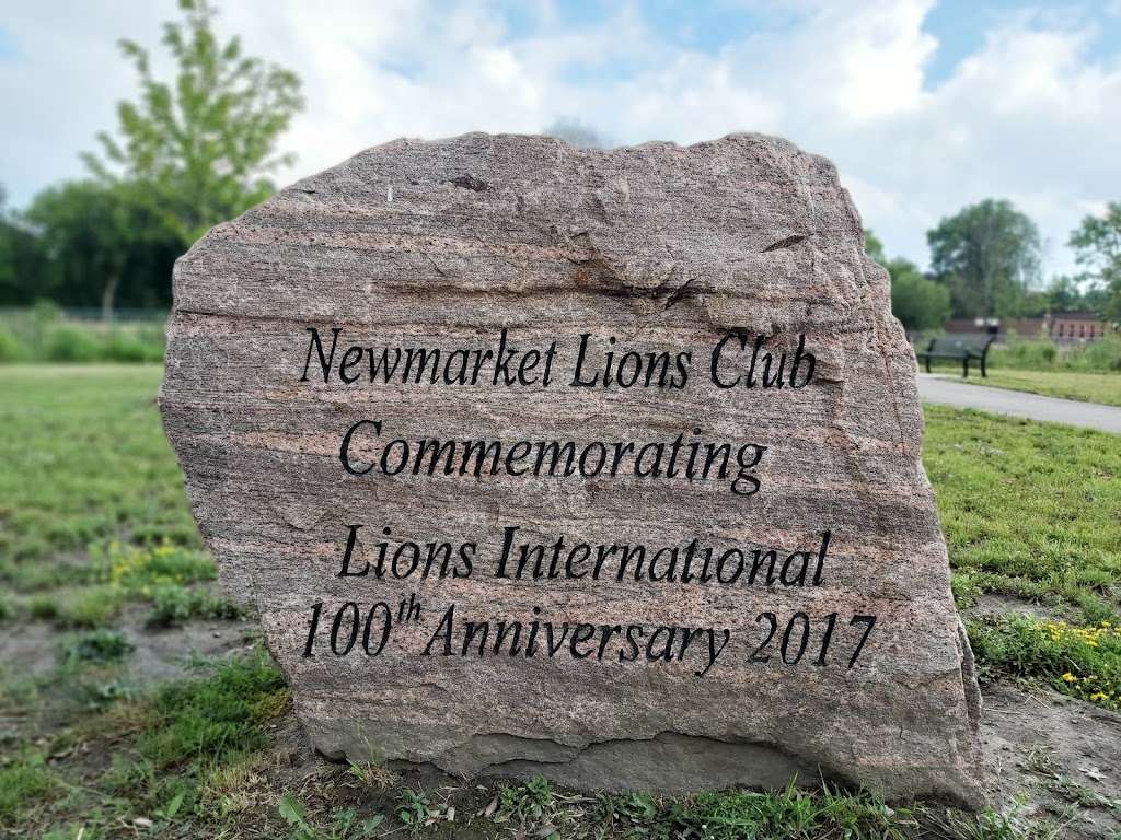 Lions Park | 424 DArcy St, Newmarket, ON L3Y 4K5, Canada | Phone: (905) 953-5306