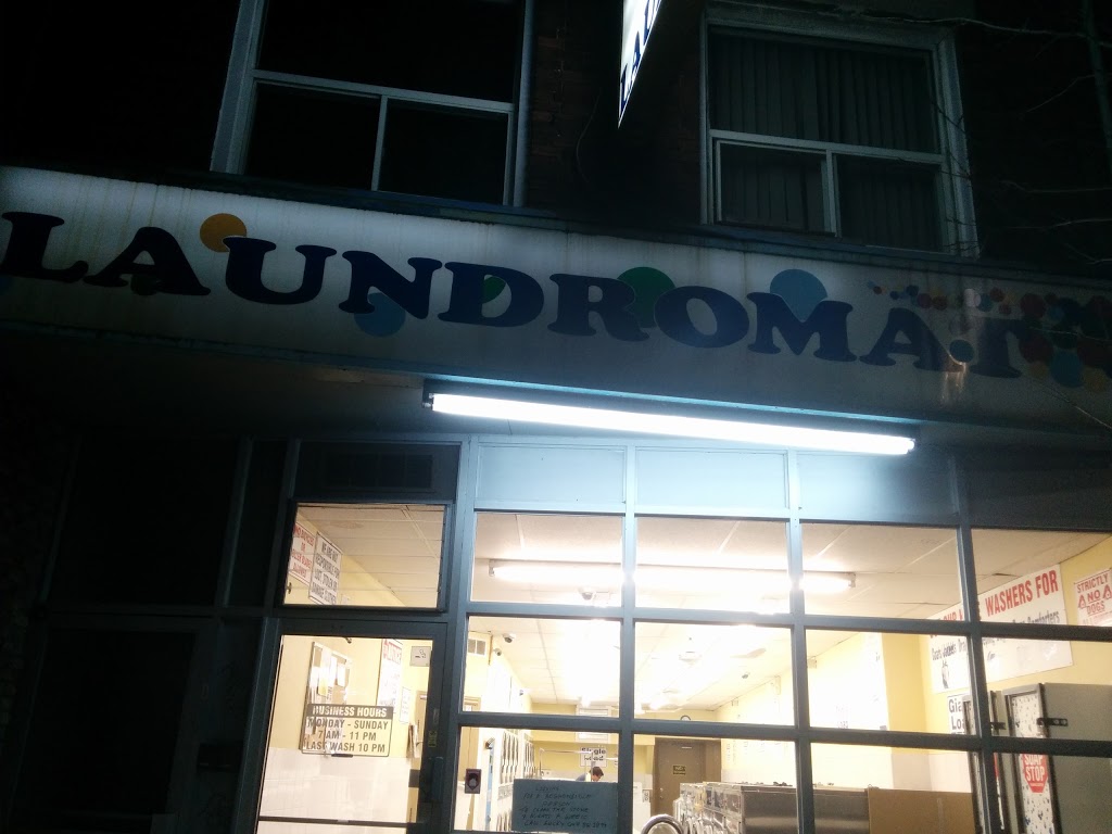 Woodbine Laundromat | 1935 Gerrard St E, Toronto, ON M4L 2C2, Canada | Phone: (416) 414-7053