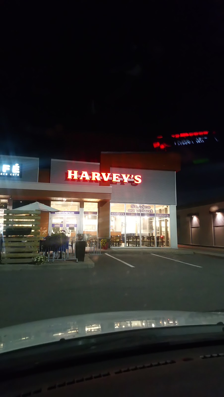 Harveys | 1365 Route des Rivières #100, Saint-Nicolas, QC G7A 2V6, Canada | Phone: (418) 836-5550