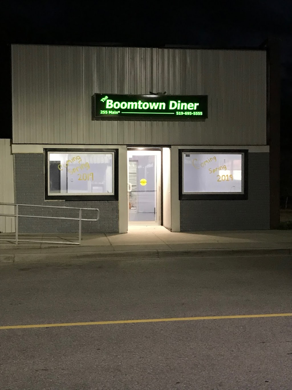 The Boomtown Diner | 255 Main St, Bothwell, ON N0P 1C0, Canada | Phone: (519) 695-5555