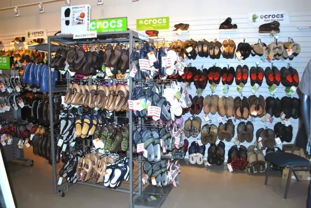 Alpha Uniforms & Shoes | 1501 Park St, Regina, SK S4N 2E9, Canada | Phone: (306) 352-5742