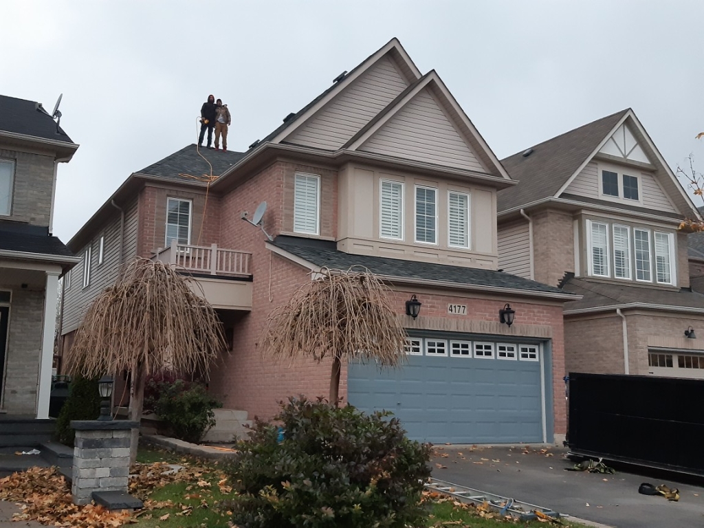 Rowe’s Roofing And General Contracting | 123 Woodbine Ave, Toronto, ON M4L 3V8, Canada | Phone: (647) 504-7693