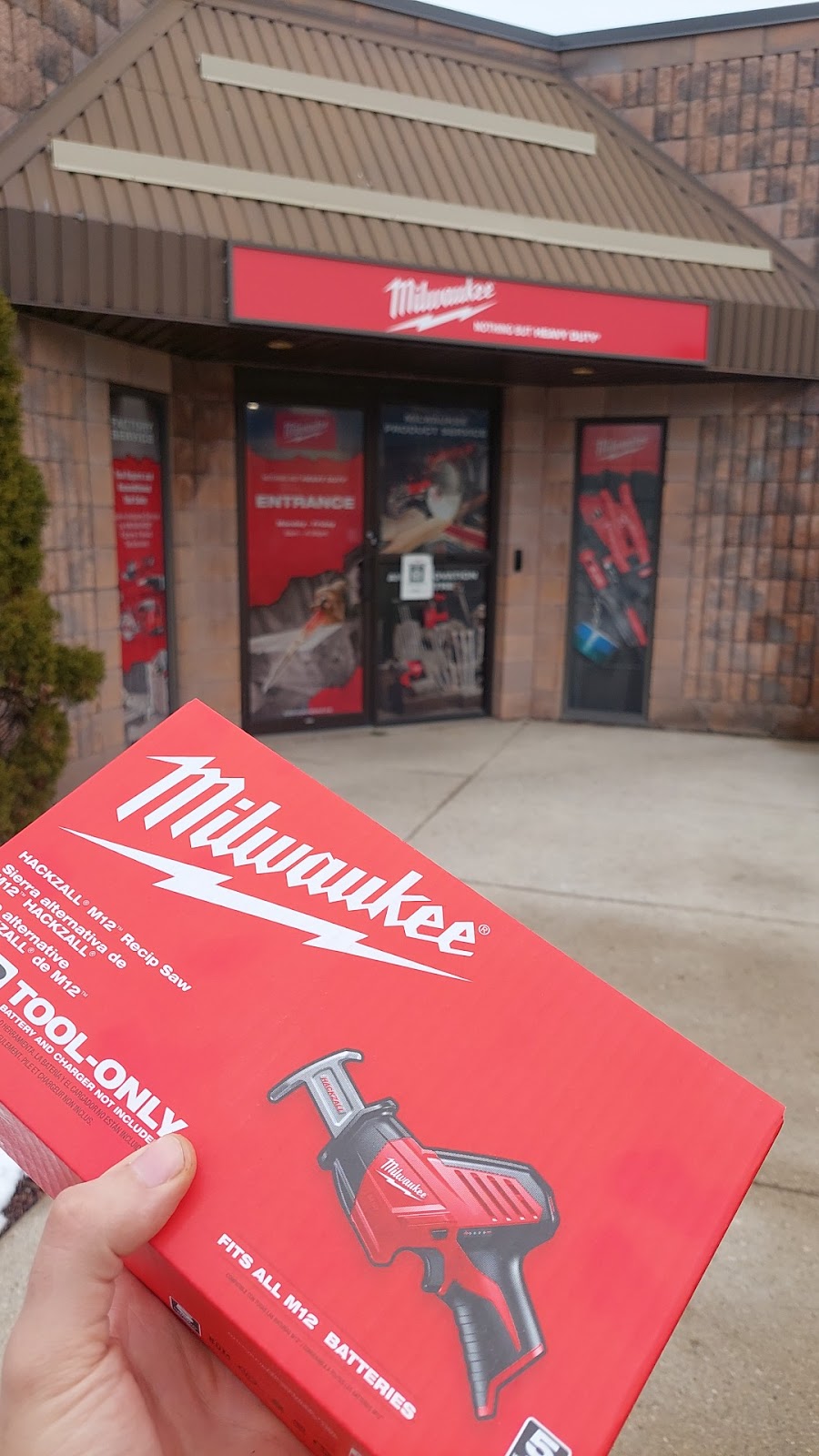 Milwaukee Tool Factory Service Center | 335 Sovereign Rd #3, London, ON N6M 1A6, Canada | Phone: (877) 948-2360