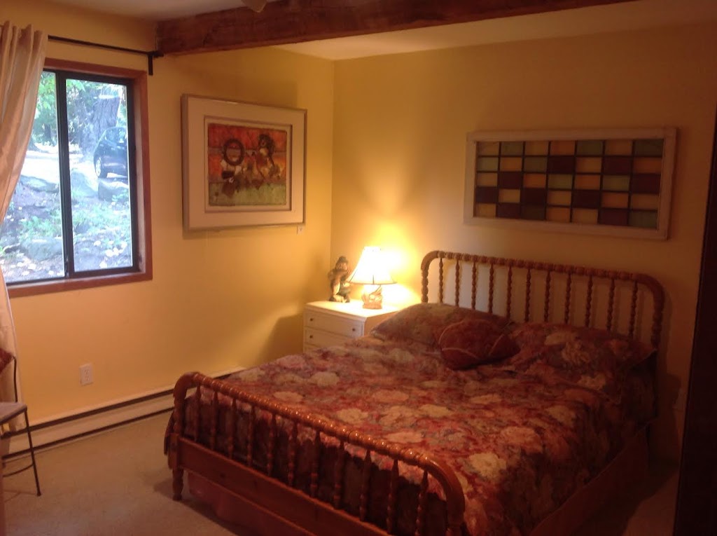 Silva Bay House Bed & Breakfast | 3395 South Rd, Gabriola, BC V0R 1X7, Canada | Phone: (604) 351-9588