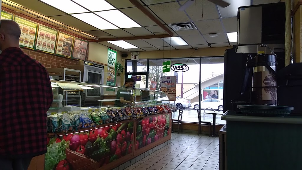 Subway | 6402 Victoria Dr, Vancouver, BC V5P 3X7, Canada | Phone: (604) 301-1895