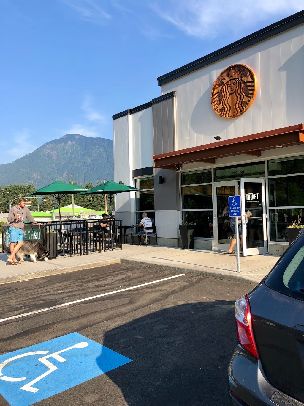 Starbucks | 590 Old Hope Princeton Way #200, Hope, BC V0X 1L4, Canada | Phone: (604) 750-0275