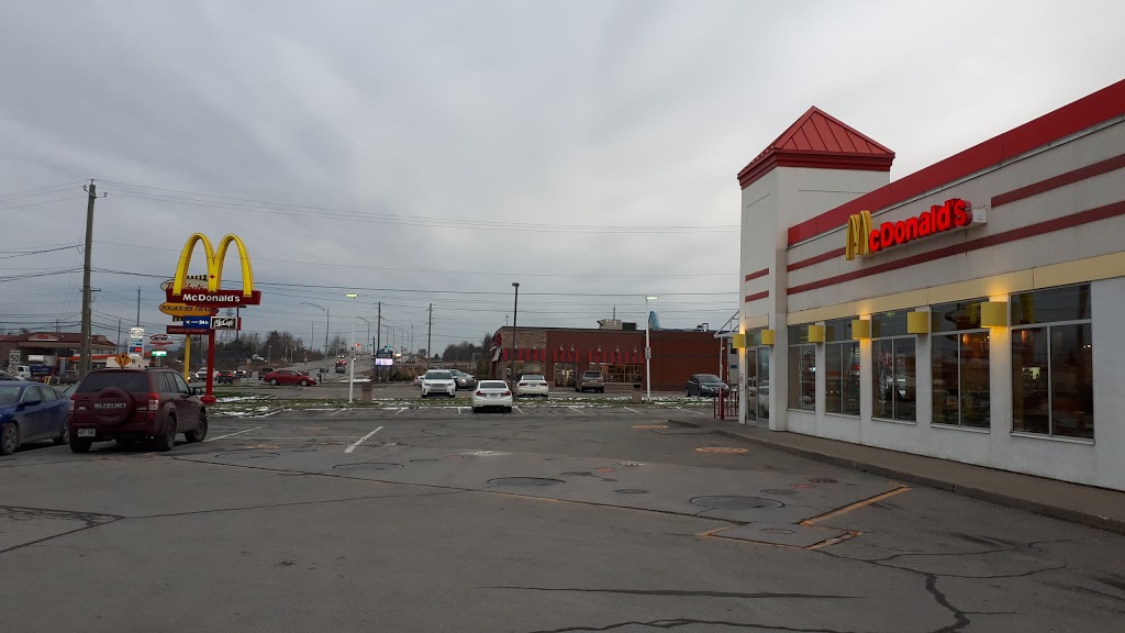 McDonalds | 5015 Boulevard Industriel, Sherbrooke, QC J1R 0P4, Canada | Phone: (819) 346-0500