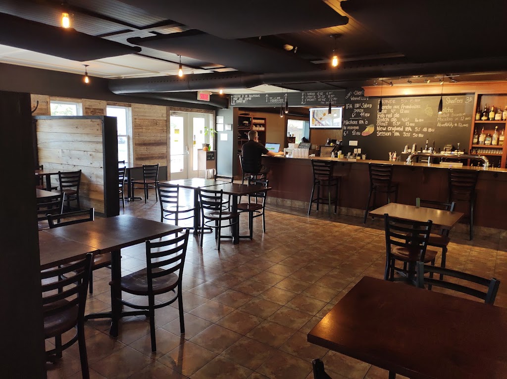 Microbrasserie Coaticook | 1007 Rue Child, Coaticook, QC J1A 2S5, Canada | Phone: (819) 804-1234