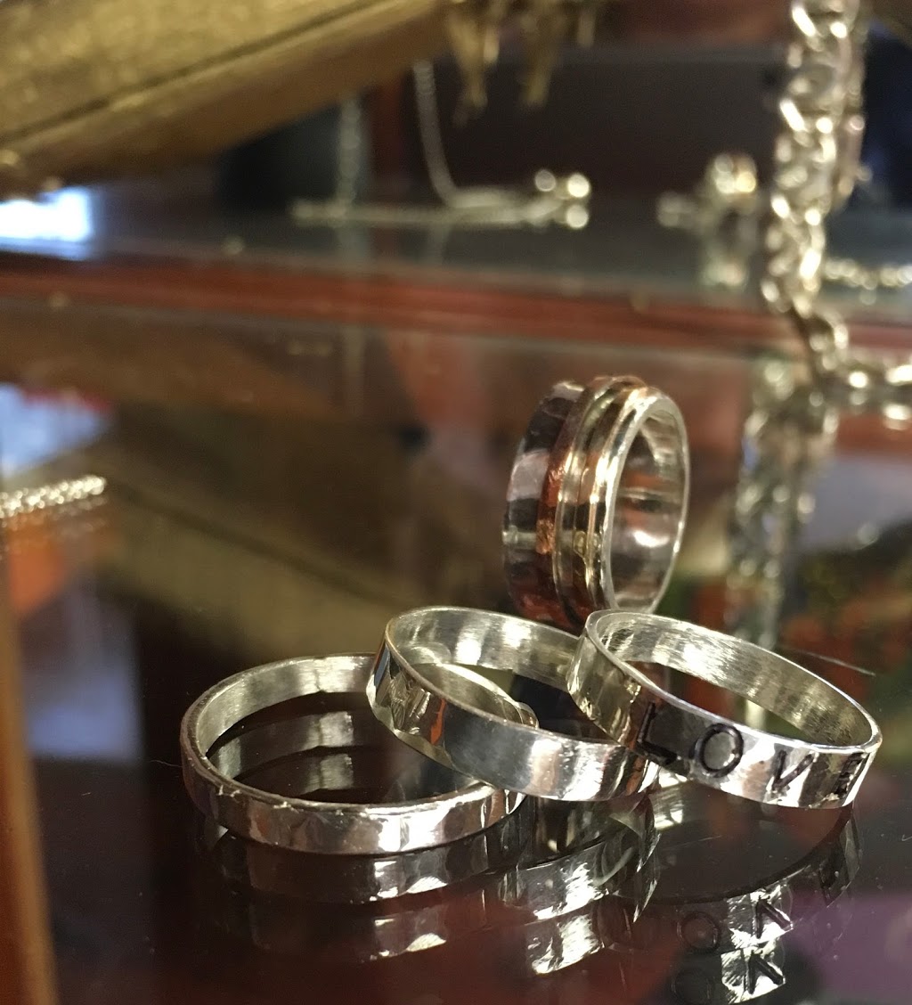 Avelina Jewelry | 5 Main St S, Seaforth, ON N0K 1W0, Canada | Phone: (416) 823-6633