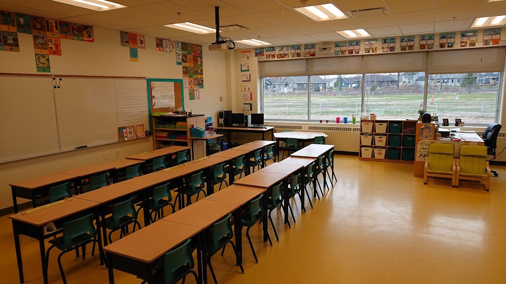 École Champlain | Erinvale Dr, Moncton, NB E1A 5S8, Canada | Phone: (506) 856-2700