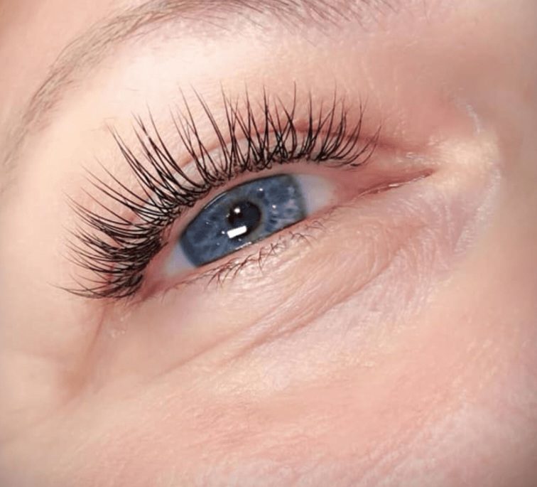 LASH LOOK BY JULIA | 88 Avonwood Dr #18, Stratford, ON N4Z 1B3, Canada | Phone: (519) 275-1428