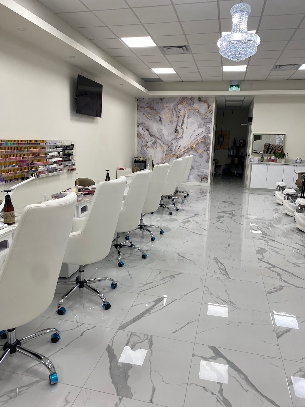 Allure Nail Spa | 2480 Homer Watson Blvd Unit B5, Kitchener, ON N2P 2R5, Canada | Phone: (226) 456-1888