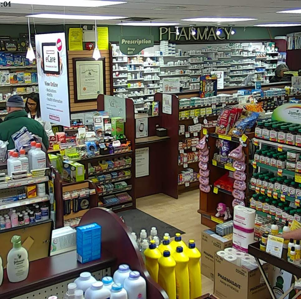 Pharmasave Gunter Apothecary | 15955 Airport Rd #102, Caledon East, ON L7C 1H9, Canada | Phone: (905) 584-1010