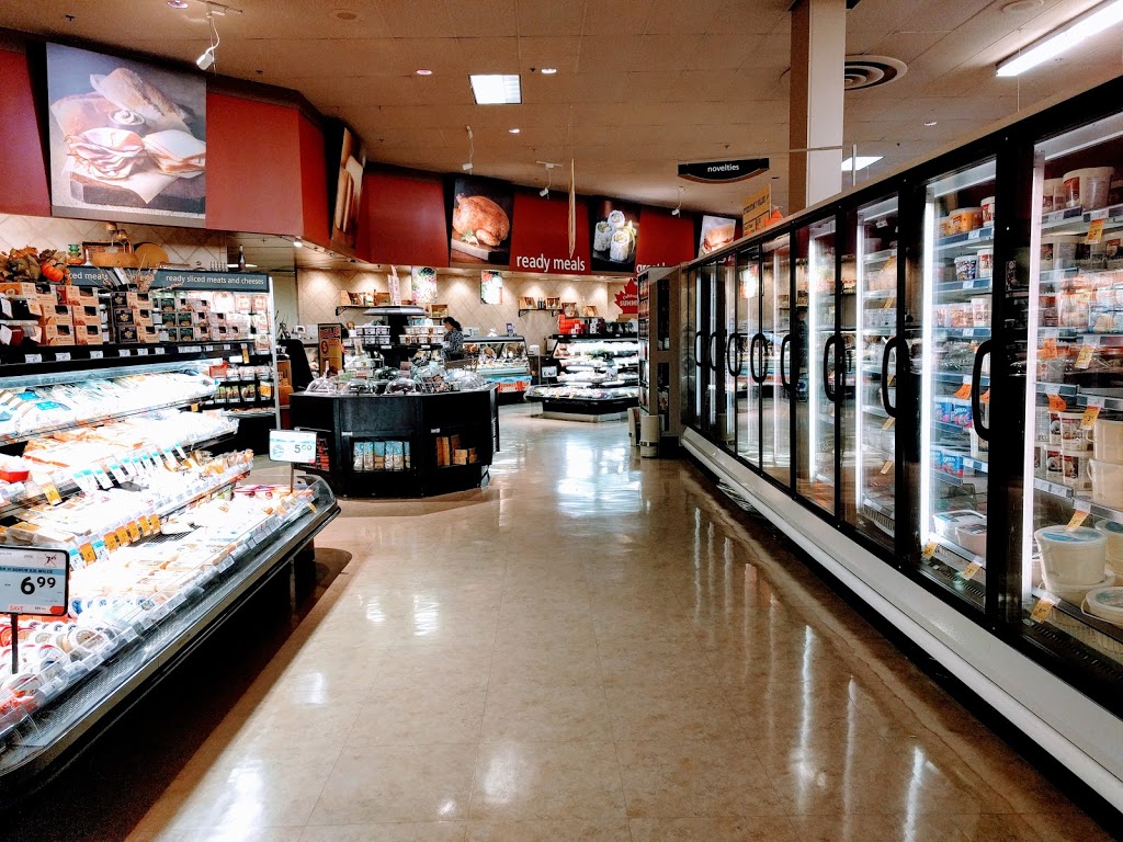 Safeway Market Mall Calgary | Market Mall, 3625 Shaganappi Trail NW, Calgary, AB T3A 0E2, Canada | Phone: (403) 286-5510