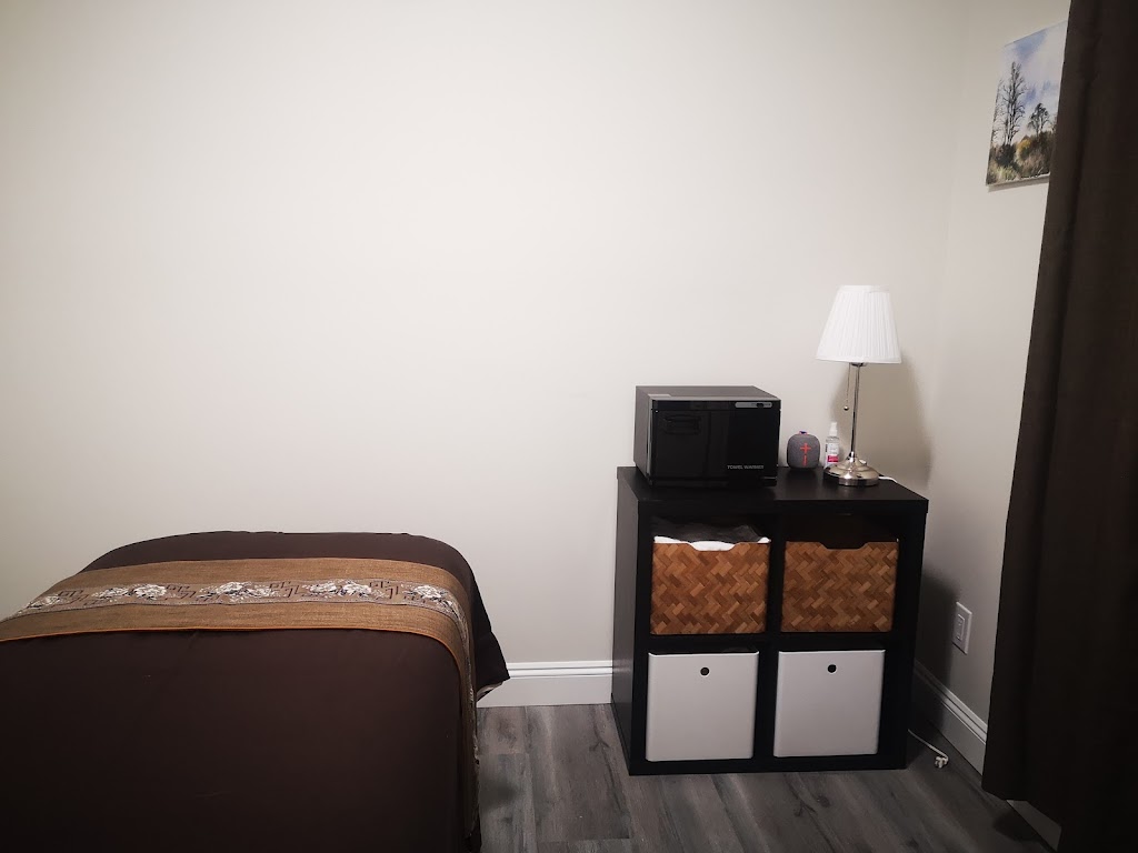 Seventh Ave Massage Clinic | 202 Seventh Ave, New Westminster, BC V3L 1W5, Canada | Phone: (236) 334-0926