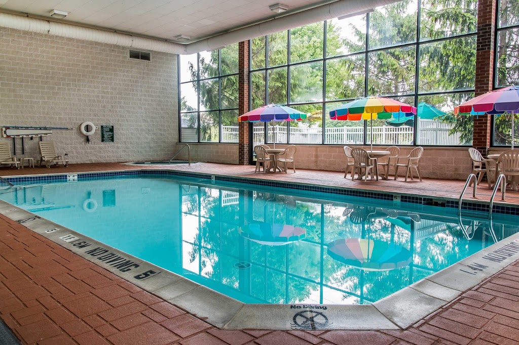 Quality Inn & Suites | 1720 Hancock St, Port Huron, MI 48060, USA | Phone: (810) 987-5999