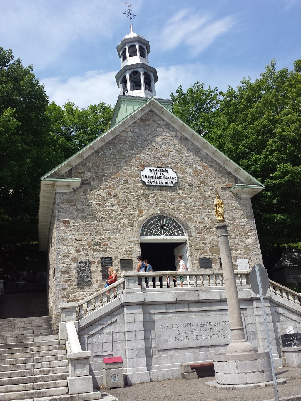 Chapelle Commémorative (Souvenir de la troisième église) | 10031-10073 Ave Royale, Sainte-Anne-de-Beaupré, QC G0A 3C0, Canada