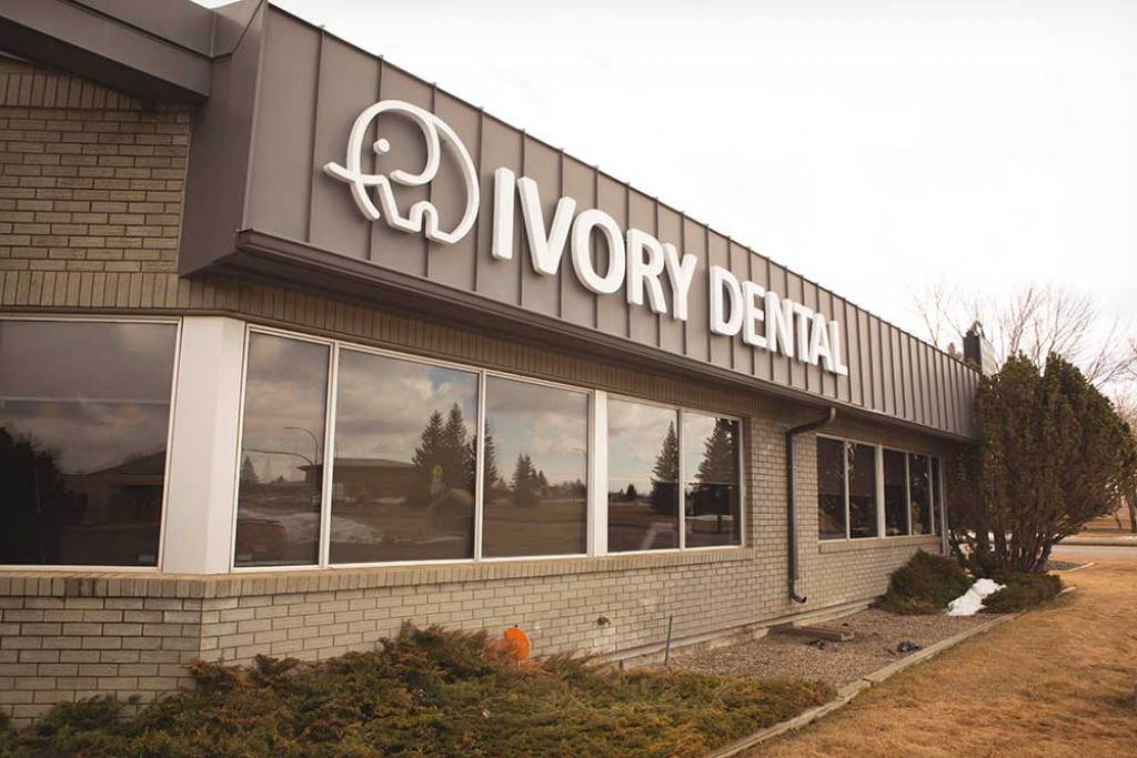 Ivory Dental | 335 Columbia Blvd W, Lethbridge, AB T1K 5Y8, Canada | Phone: (403) 381-7423