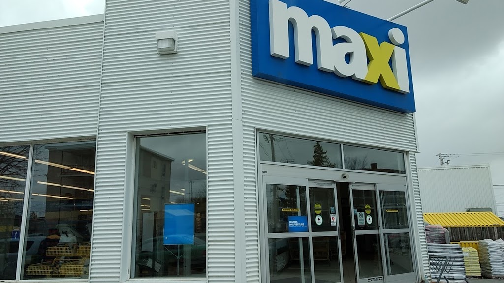 Maxi | 205 1re Av, Asbestos, QC J1T 1Y3, Canada | Phone: (819) 879-5457