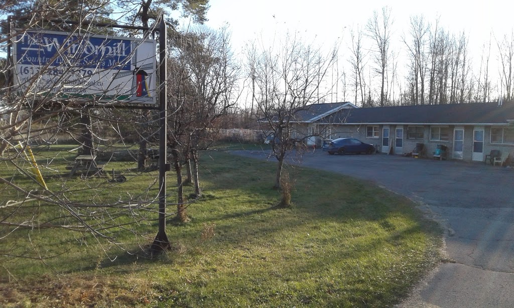 Windmill Country Living Suites Motel | 11529 ON-15, Smiths Falls, ON K7A 4S4, Canada | Phone: (613) 284-1279