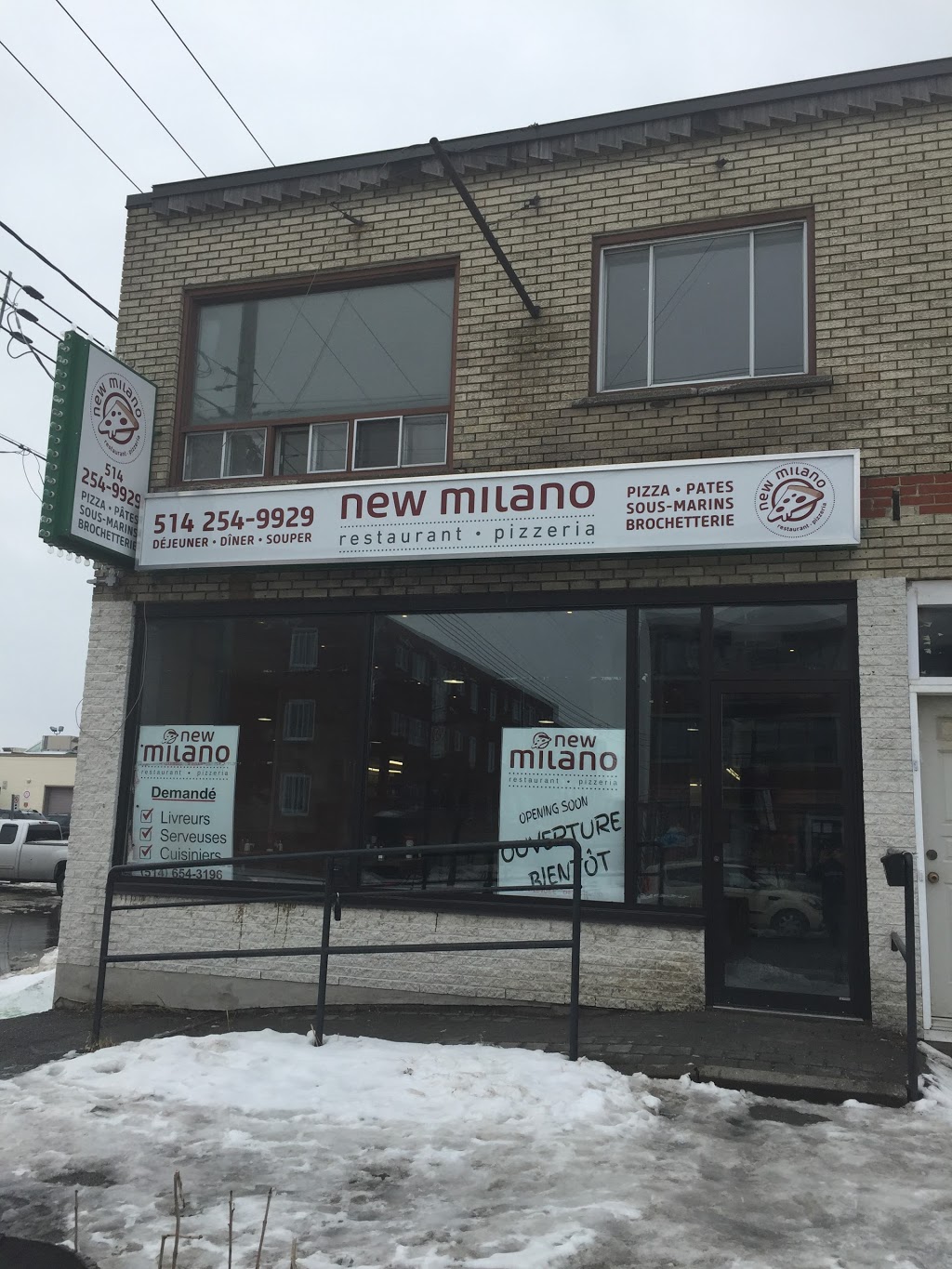 Le Restaurant New Milano | 6625 Rue de Marseille, Montréal, QC H1N 1M1, Canada | Phone: (514) 254-9929