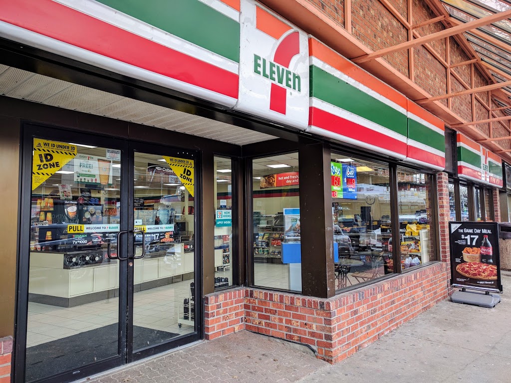 7-Eleven | 1395 Marine Dr, West Vancouver, BC V7T 1B6, Canada | Phone: (604) 922-4611