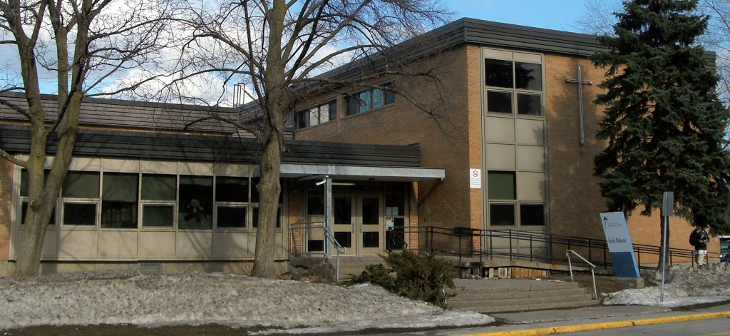 École Rabeau | 830 Avenue Notre - Dame, Saint-Lambert, QC J4R 1R8, Canada | Phone: (450) 671-0178