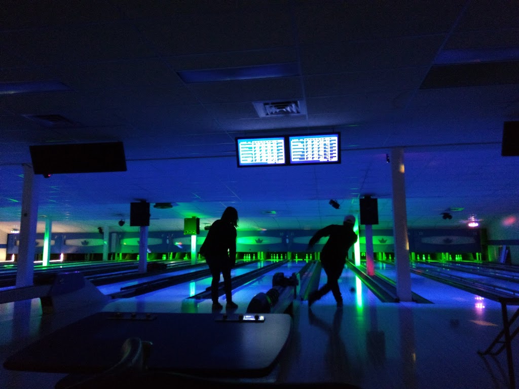 Brampton Bowling Center | 12 Beech St, Brampton, ON L6V 1V1, Canada | Phone: (905) 459-2711